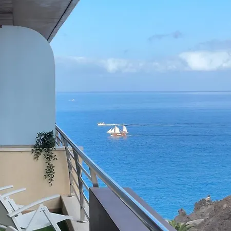 Cliffside Апартаменты *